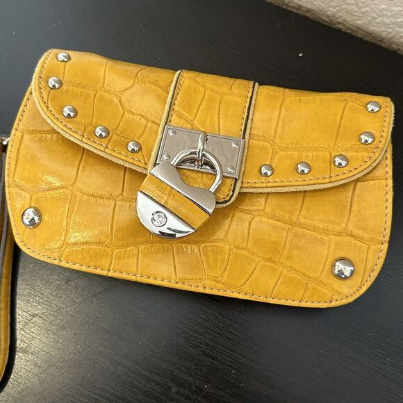 kathy van zeeland purse Wristlet And Crossbody Strap Yellow Faux Croc Bag Lock - Picture 2 of 14